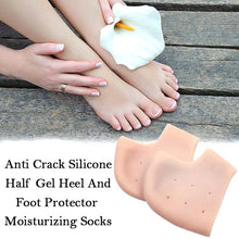 Flexible gel heel socks to soften cracked feet